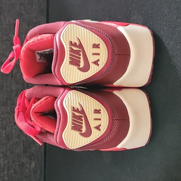 AIR MAX 90 LEATHER GS 'RED GOLD' Size 6.5y - Picture 6 of 9